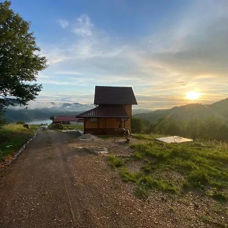 Zlatar Hill Apartment